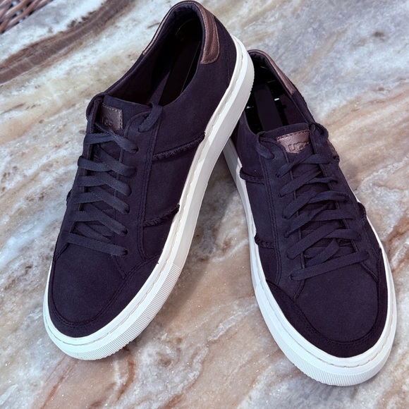 Women’s UGG Alameda lace up suede leather navy sneakers- Size 7 - Picture 7 of 10